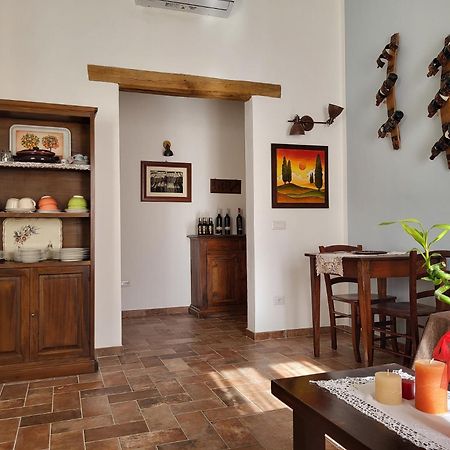 Il Rifugio Dell'Artista Bed & Breakfast Passignano sul Trasimeno Exterior photo