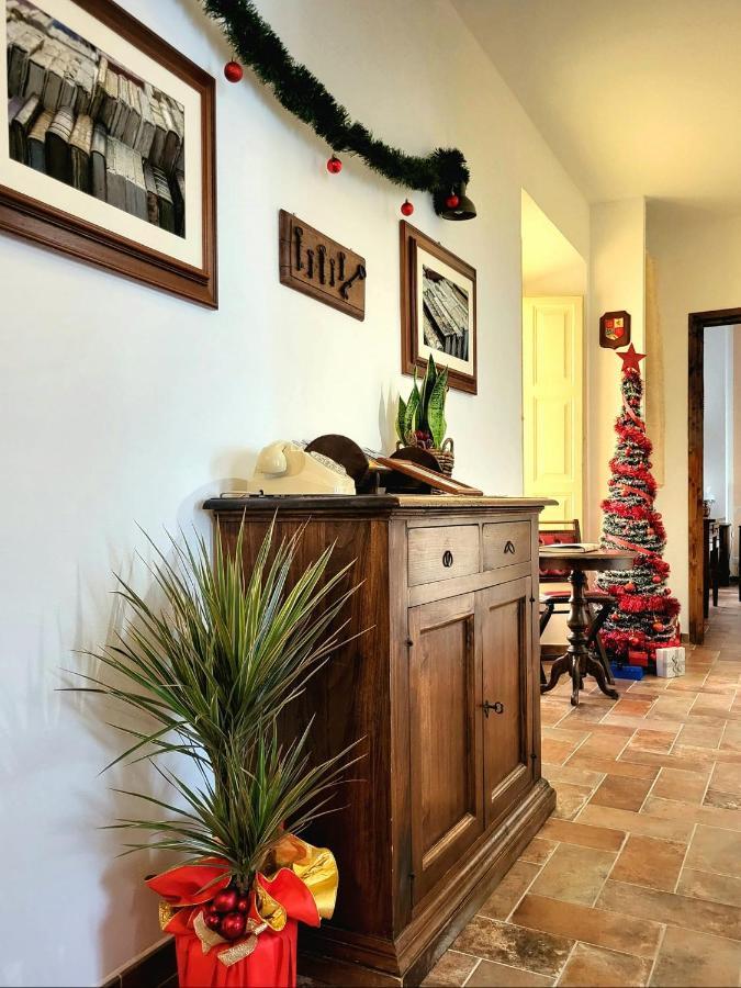 Il Rifugio Dell'Artista Bed & Breakfast Passignano sul Trasimeno Exterior photo